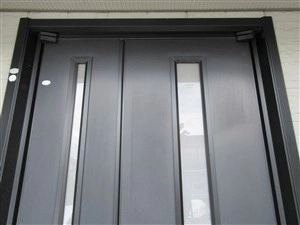 アルミ製ドア 塗装前 アルミ製ドア 塗装前