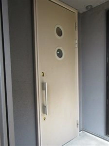 アルミ製ドア 塗装前 アルミ製ドア 塗装前