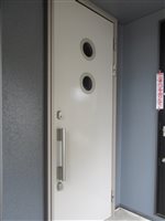 アルミ製玄関ドア　変性無機塗装　エナメル仕上げ