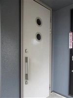 アルミ製玄関ドア　変性無機塗装　エナメル仕上げ